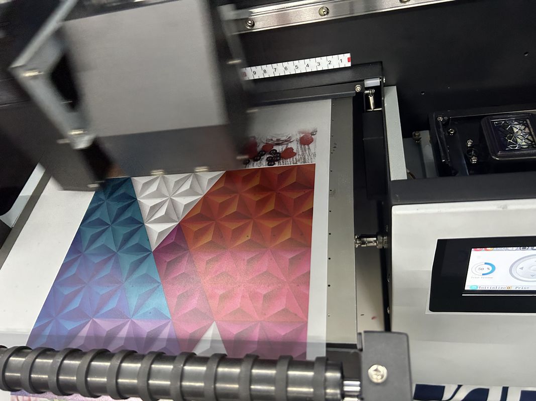 K/C/M/Y W V Ink Color A3 UV Printer với đầu in S1-HD và kích thước nền tảng 300x475mm